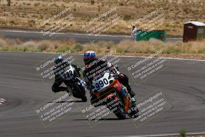 media/Apr-19-2025-AHRMA (Sat) [[3d98ca3309]]/Race/Group 2/Turn 4/